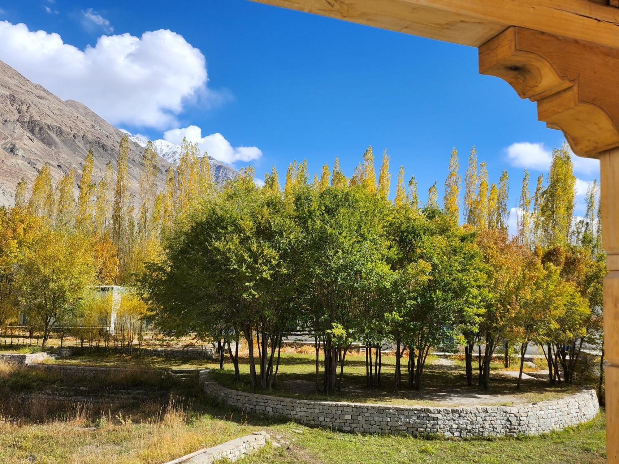 Lharimo Hotel Leh - Ladakh Extérieur photo